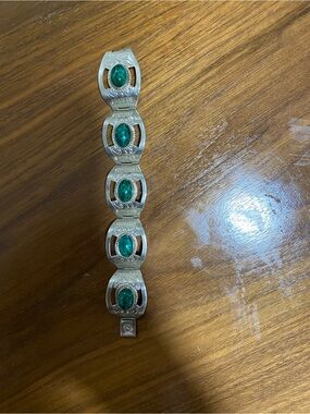 Green Stone Silver-Tone Link Bracelet